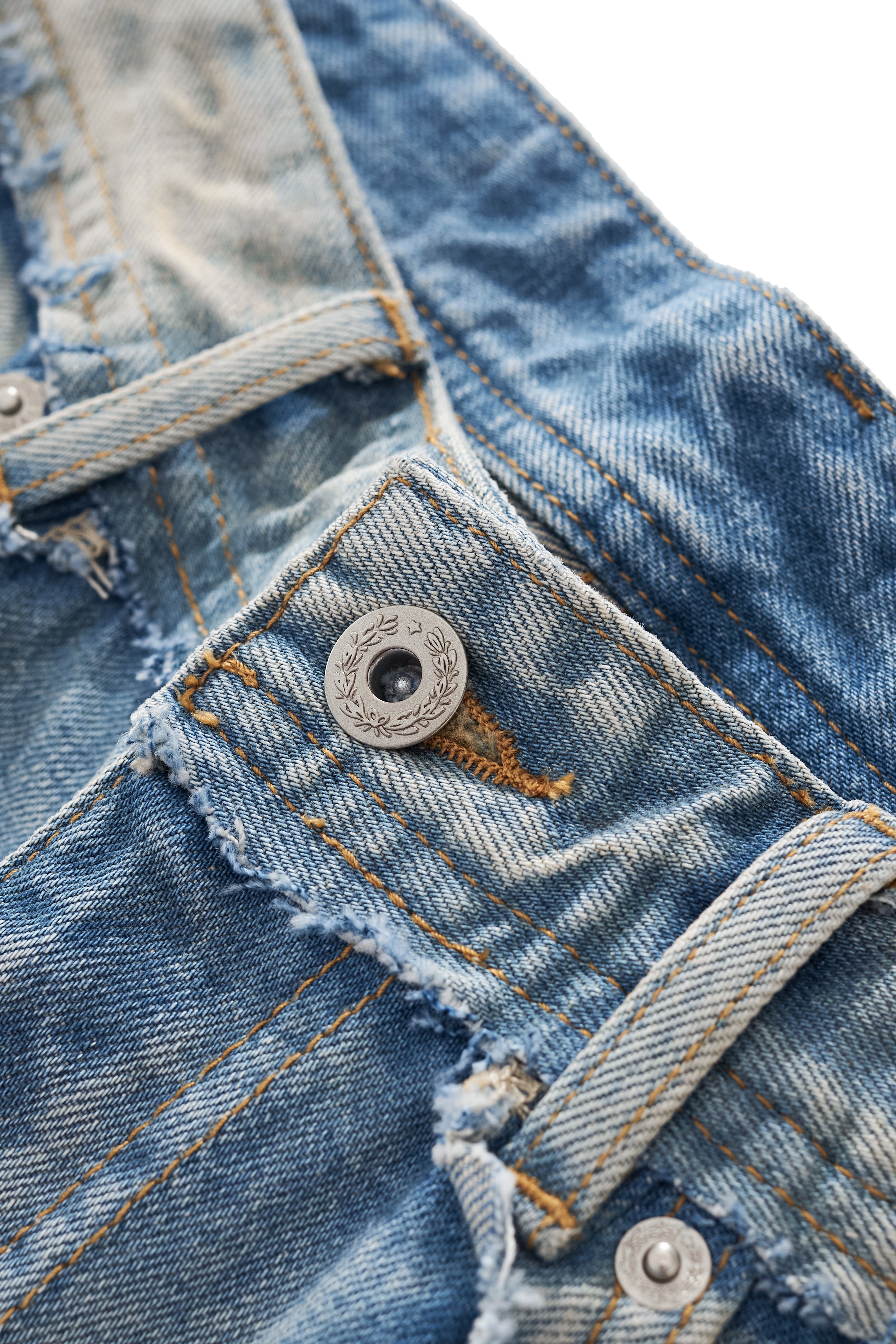 LÉVITER &amp; Fragment Washed Denim