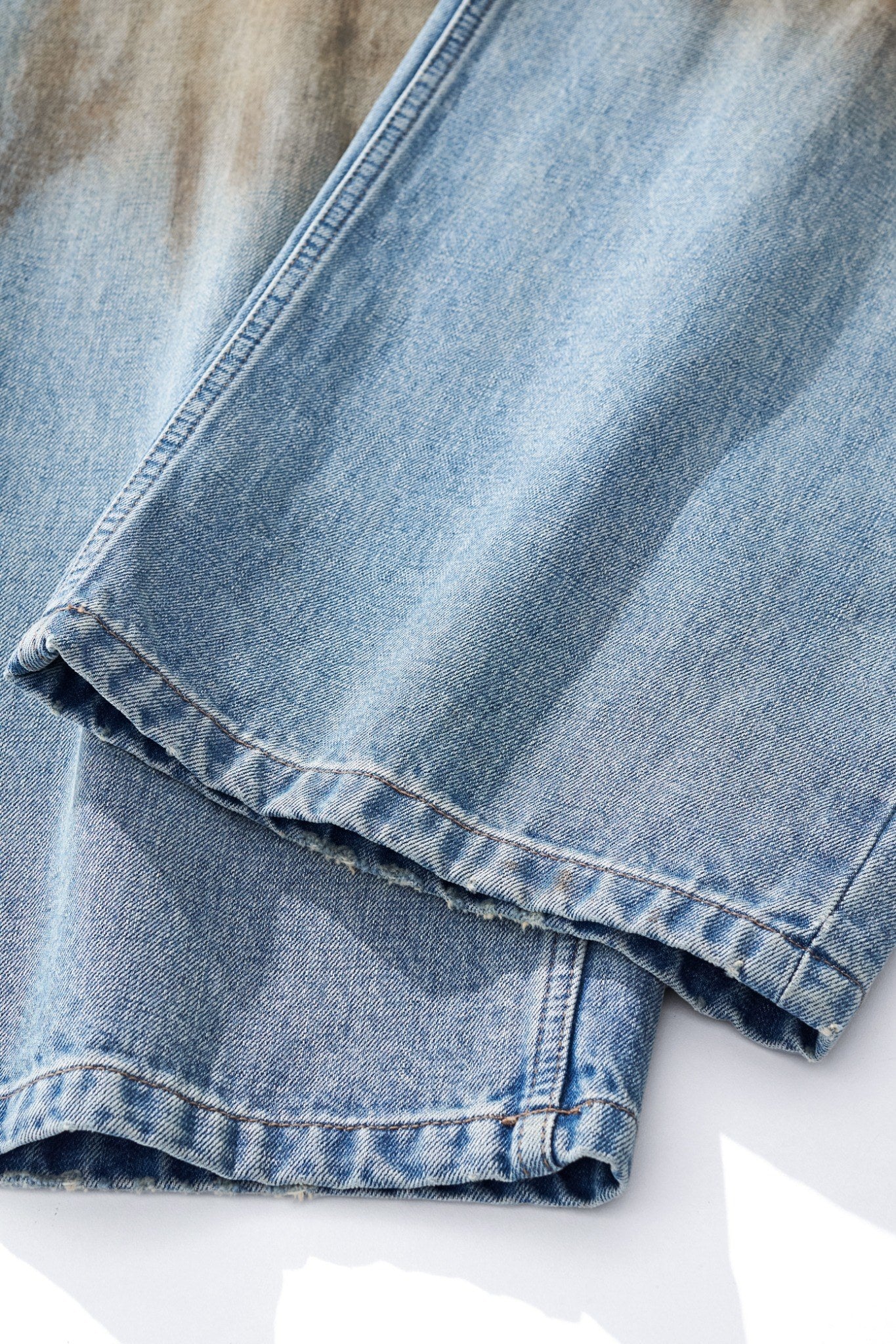 LÉVITER &amp; Souvenir Baggy Jeans