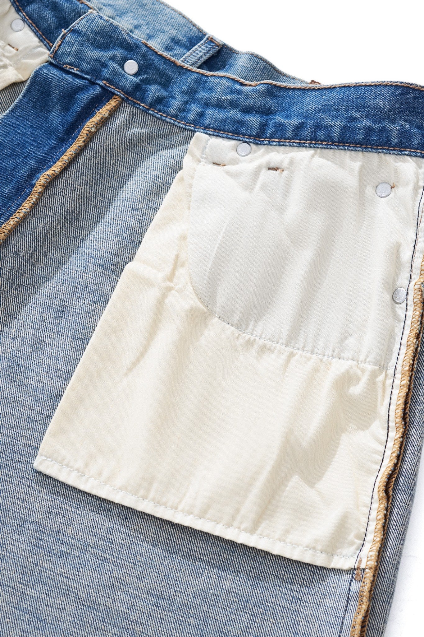 LÉVITER &amp; Souvenir Baggy Jeans