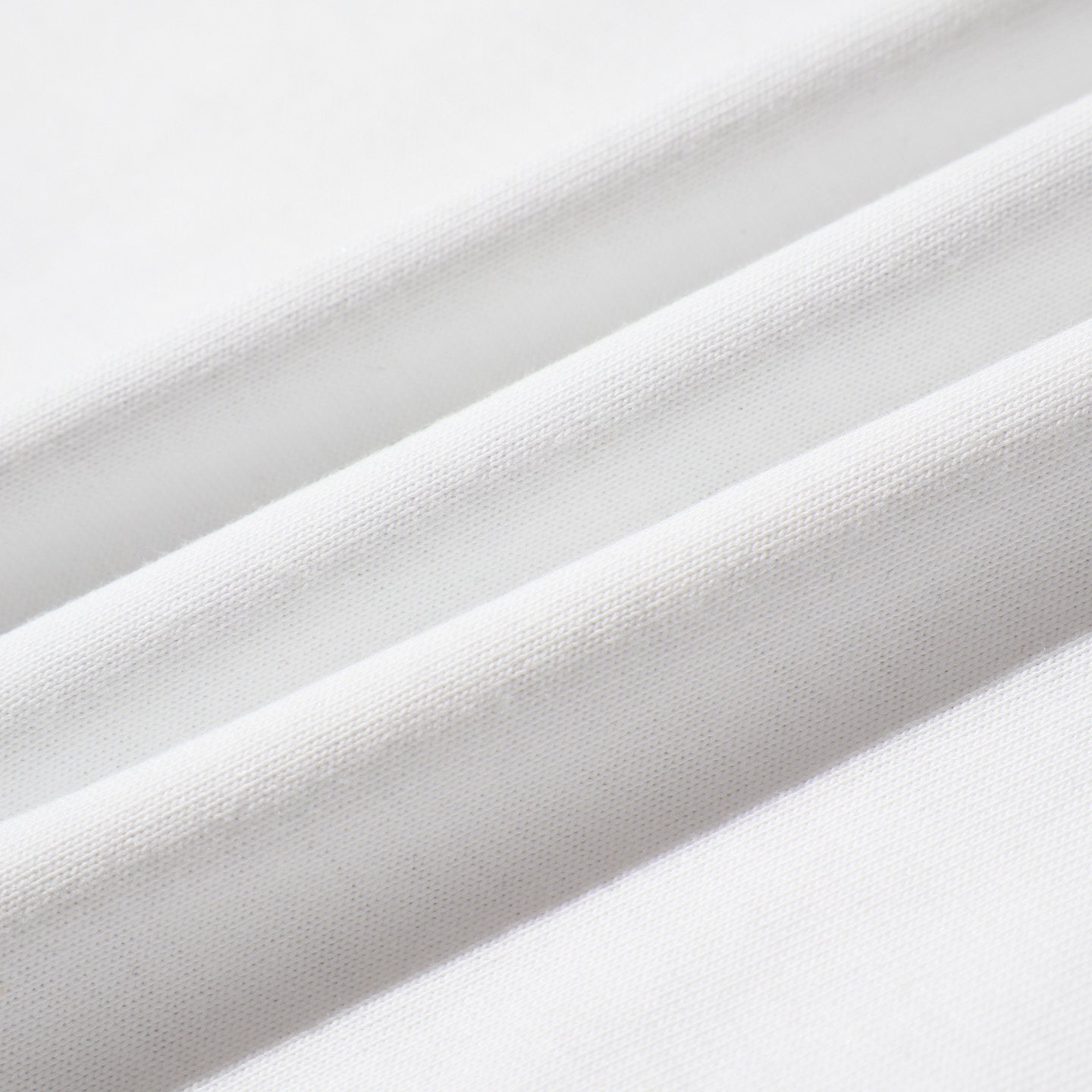LÉVITER Floating Tee