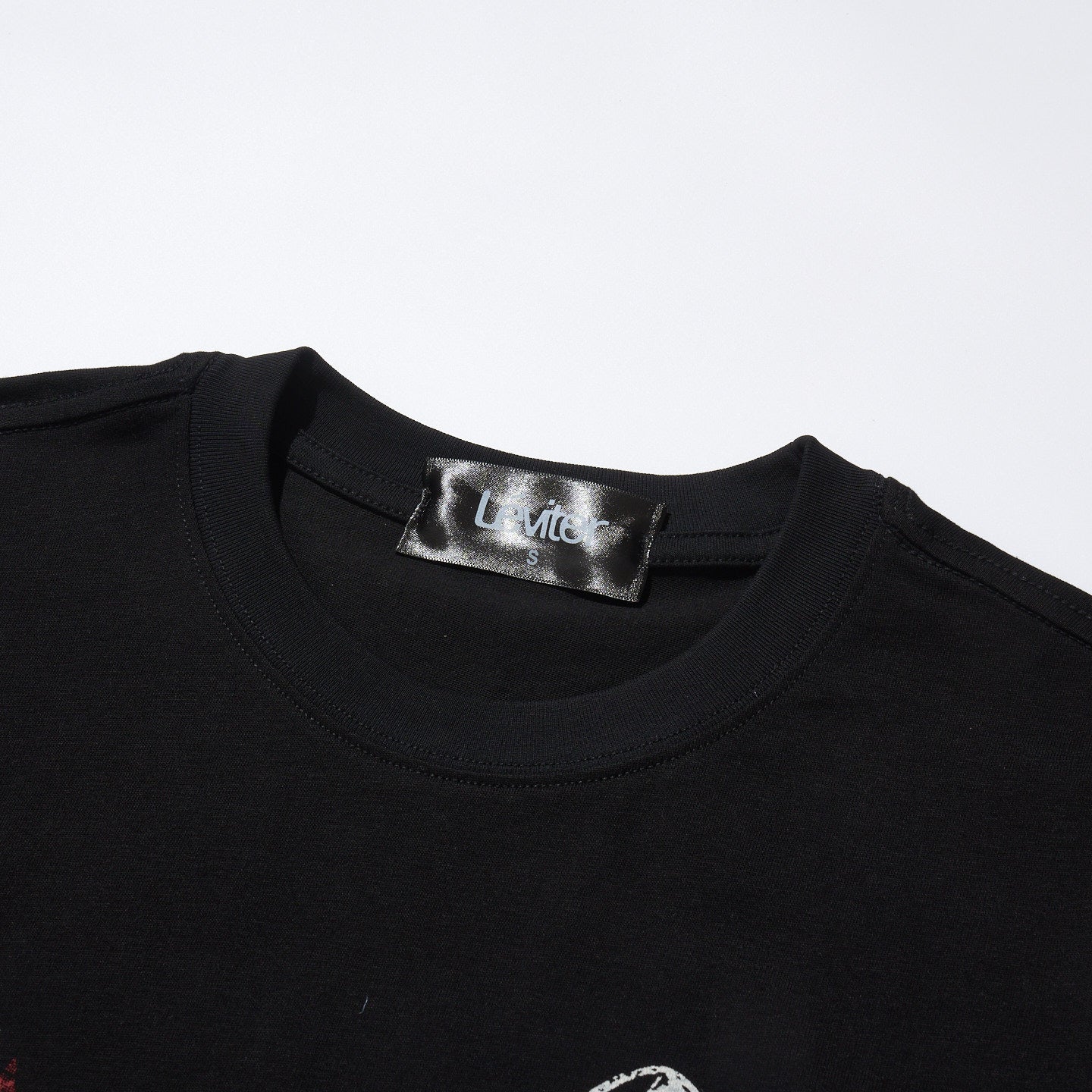 LÉVITER WRECKED Tee - Coming soon