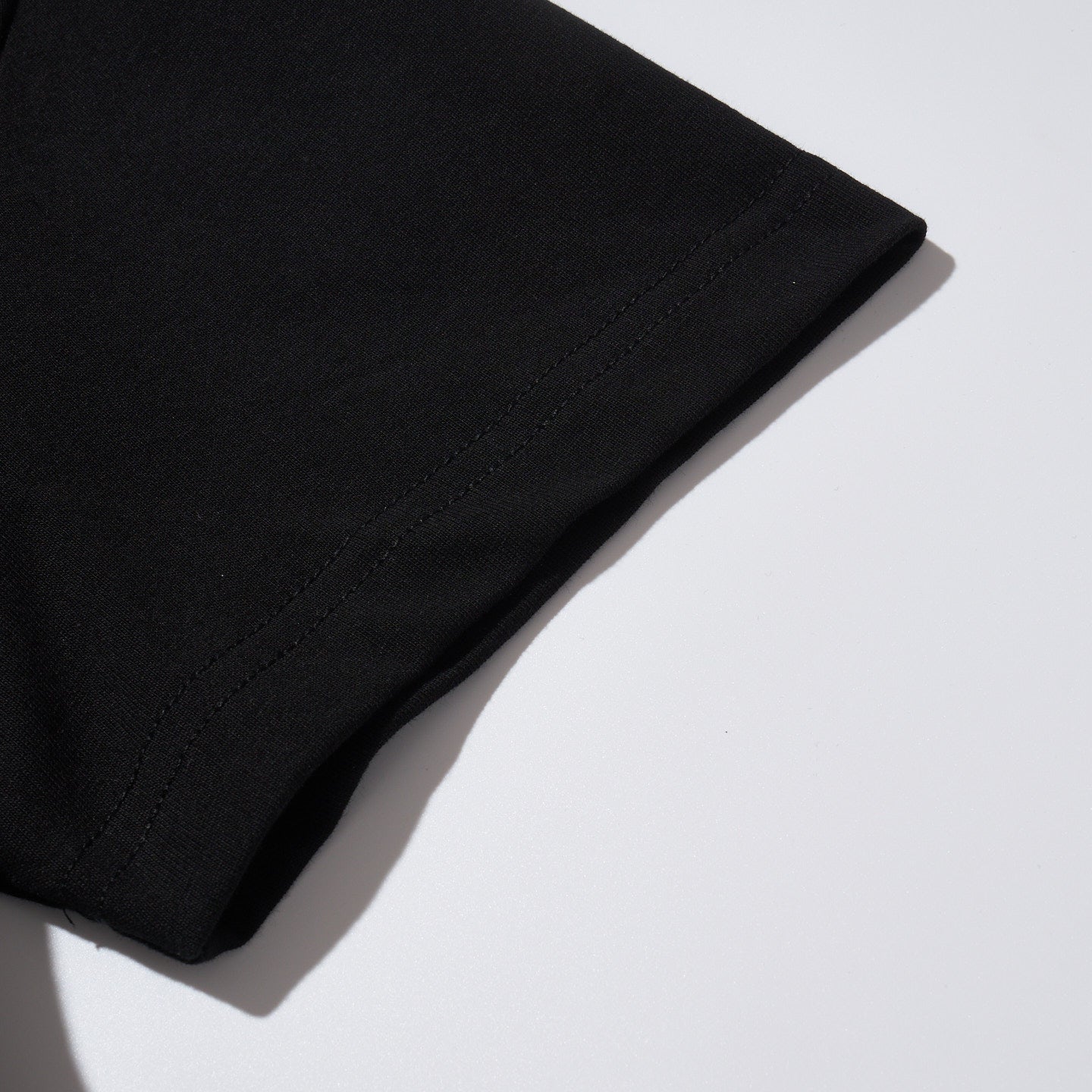 LÉVITER WRECKED Tee - Coming soon