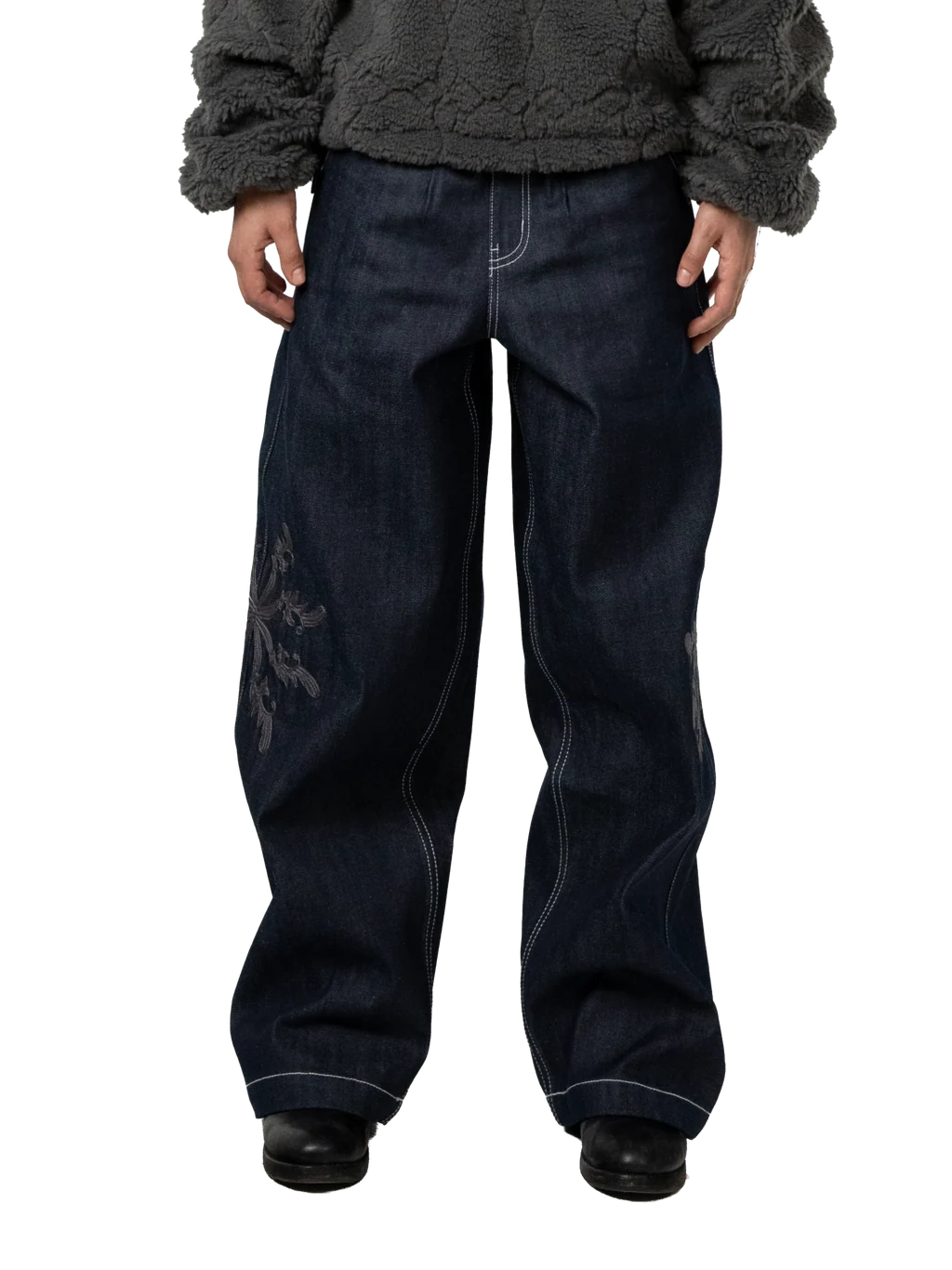 LÉVITER &amp; ADVENES Sickle Star Raw Denims