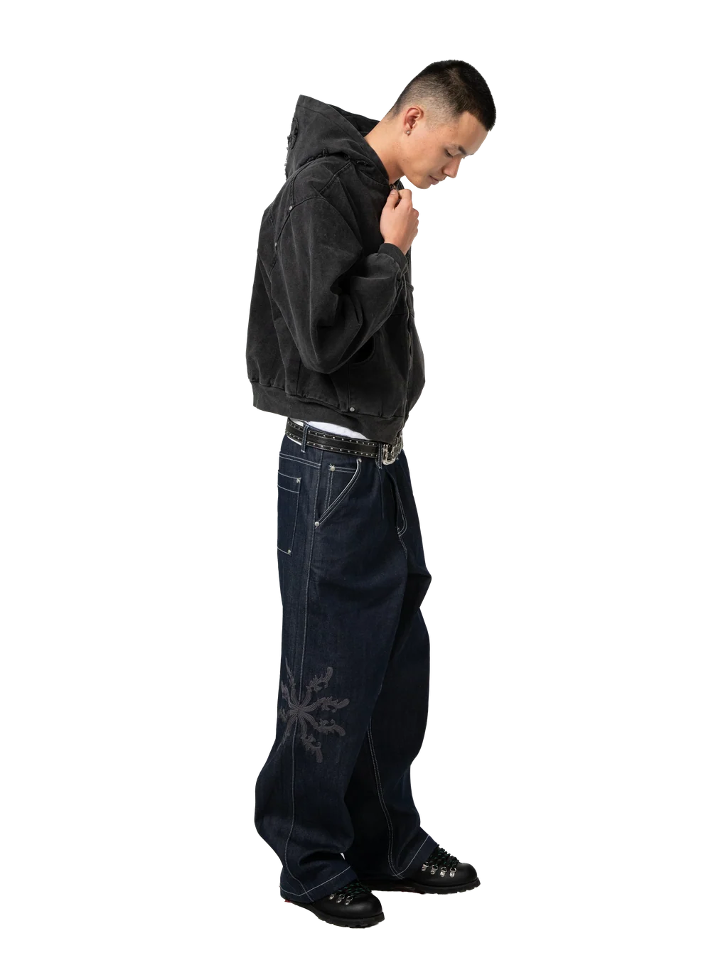 LÉVITER &amp; ADVENES Sickle Star Raw Denims