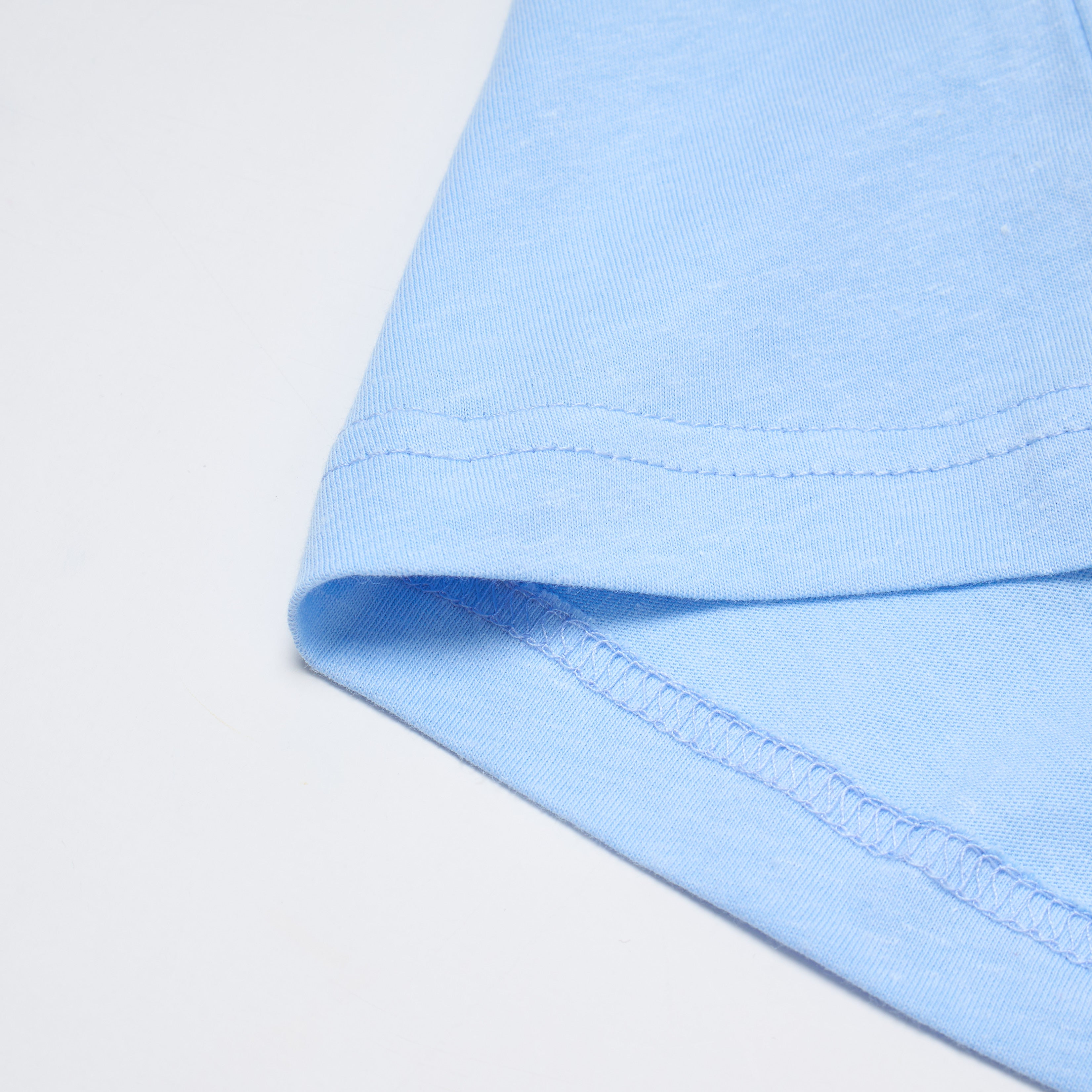 LÉVITER Vintage Collegiate Graphic Tee