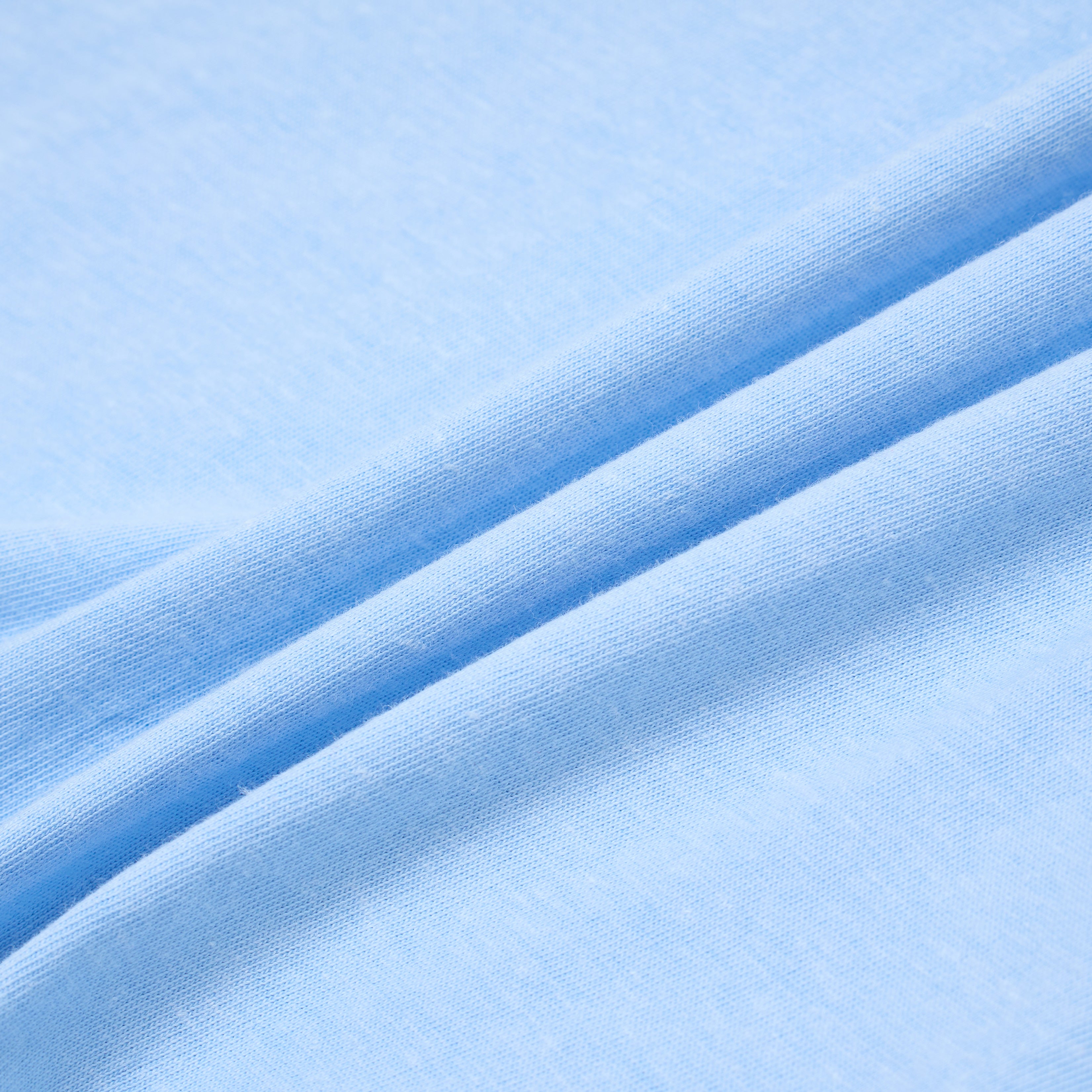 LÉVITER Vintage Collegiate Graphic Tee