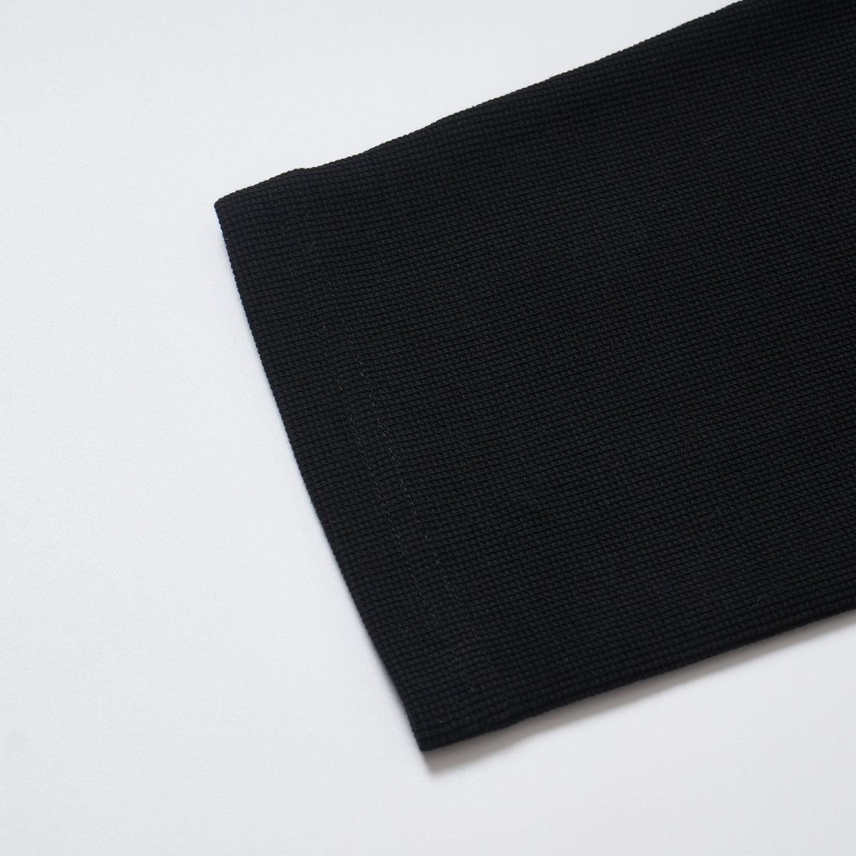 LÉVITER Vêtements Cropped Thermal — Washed Black