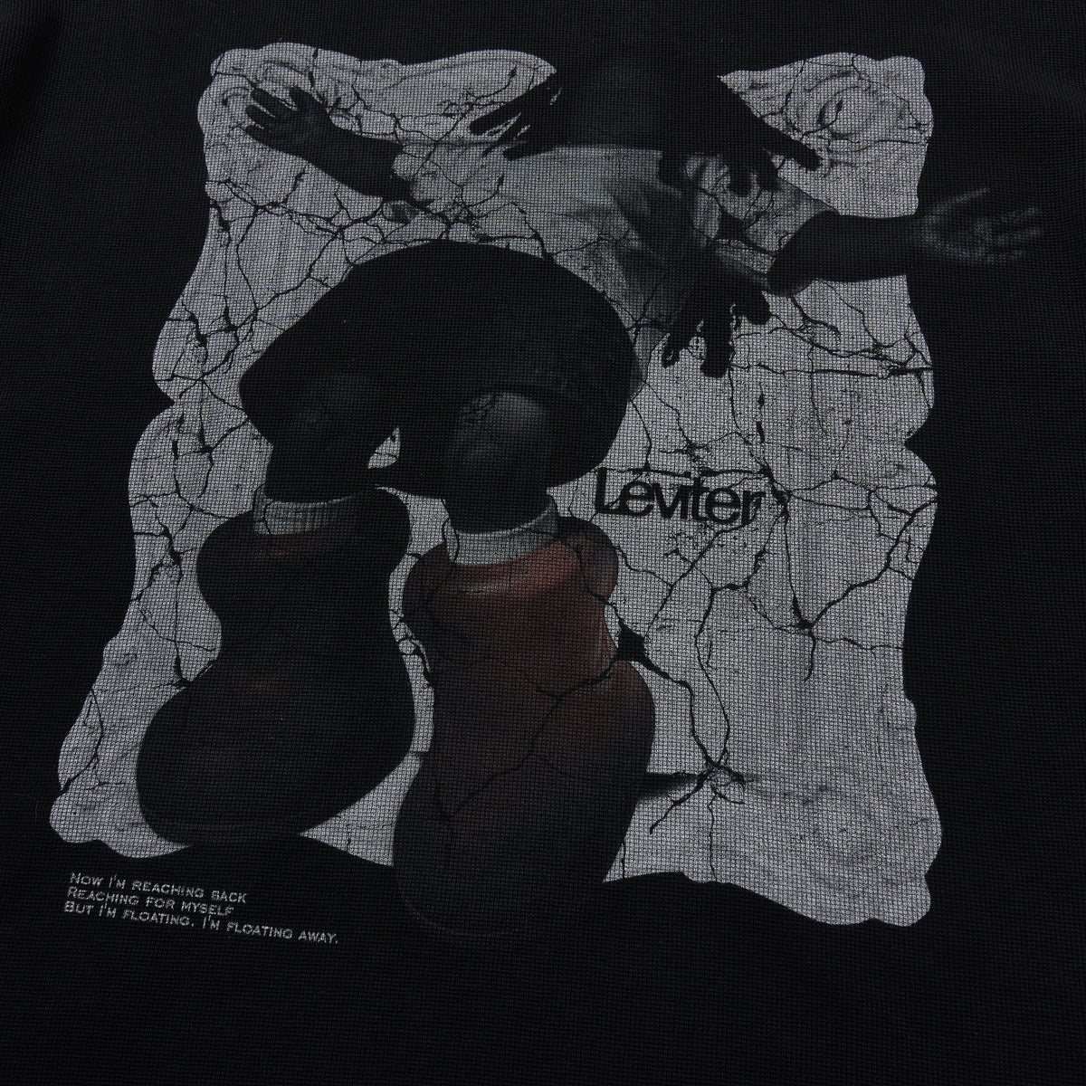 LÉVITER Floating Cropped Thermal — Black