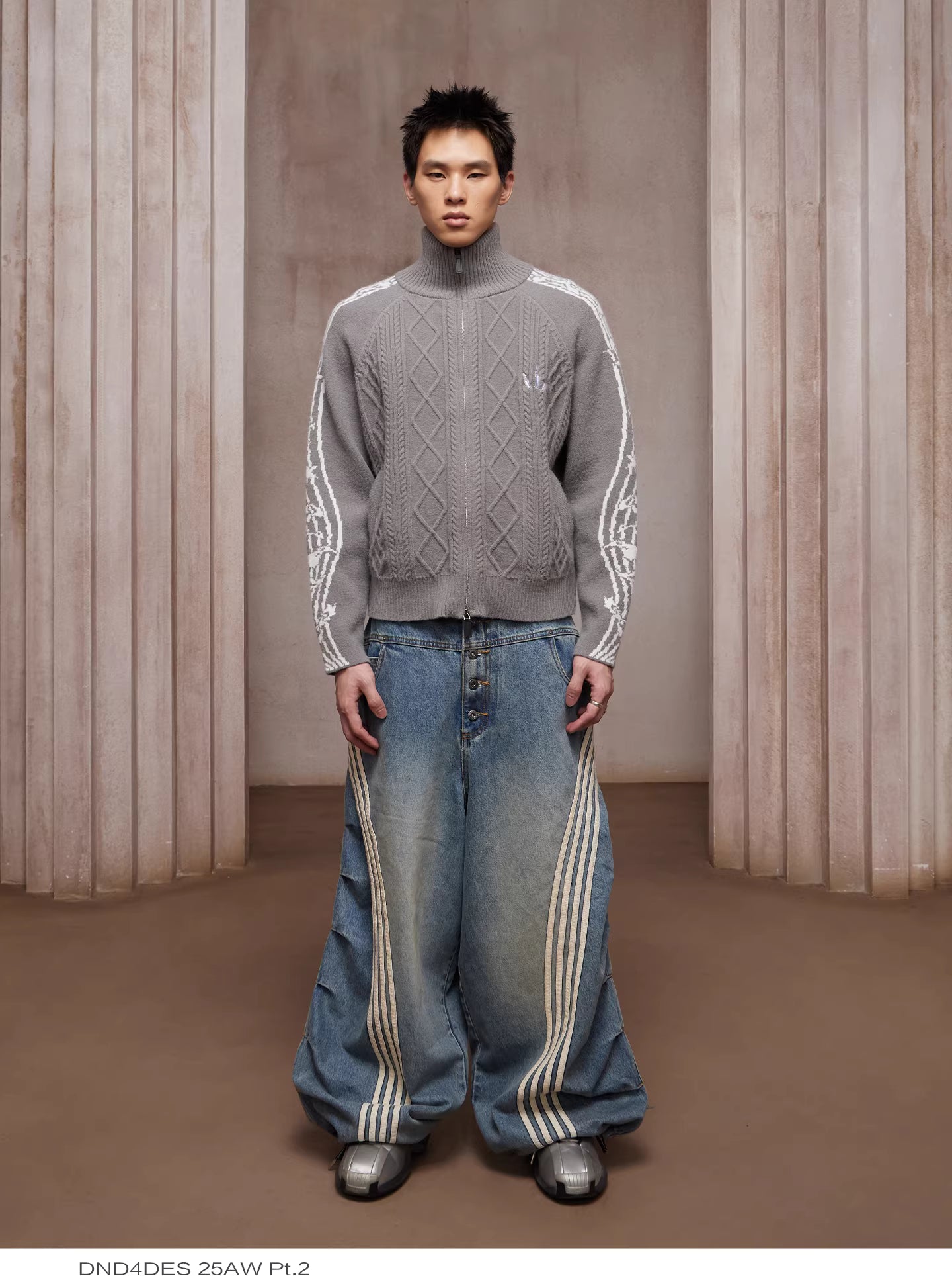 LÉVITER &amp; Striped Panel Wide-Leg Denim Washed Indigo Blue