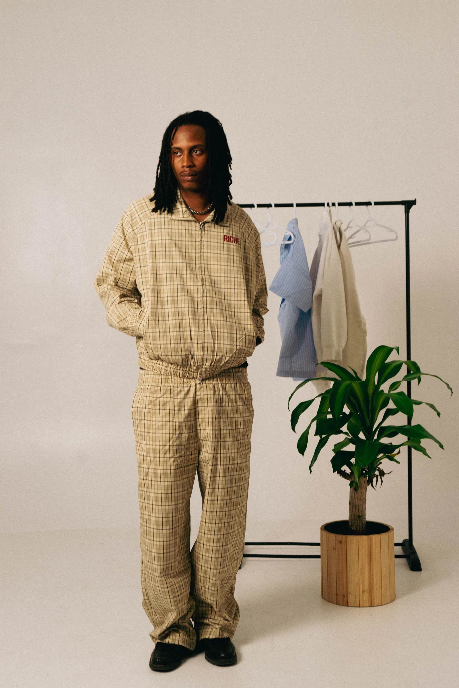 LÉVITER &amp; Riche Et En Santé Plaid Track Pants
